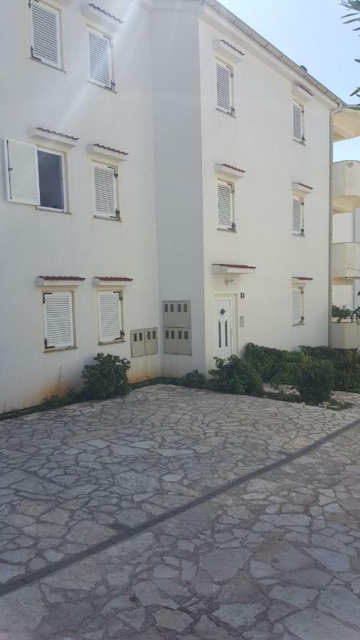 Apartman Branimir Novalja Εξωτερικό φωτογραφία